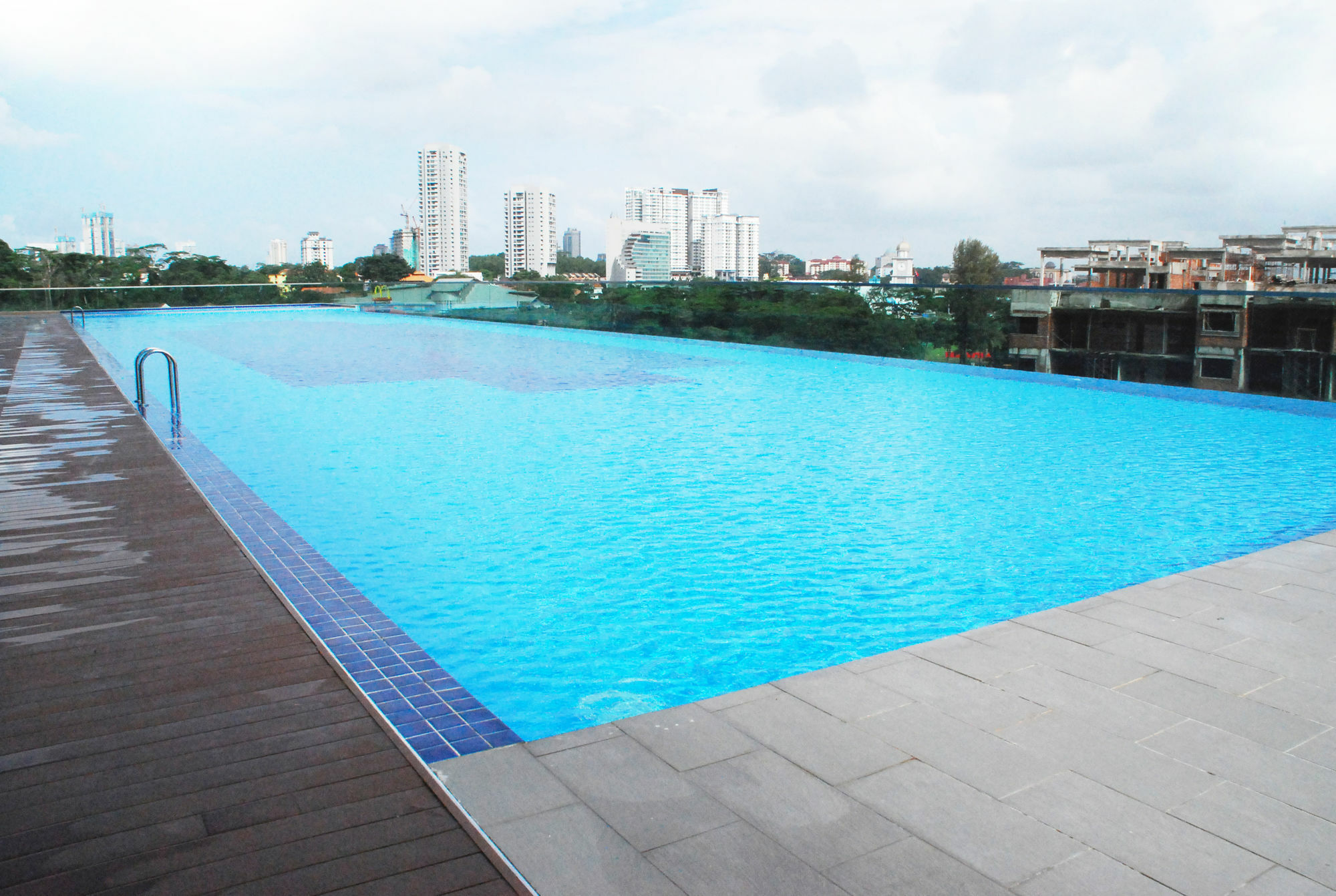 جوهر بهرو Jb City Paragon Serviced Apartment المظهر الخارجي الصورة